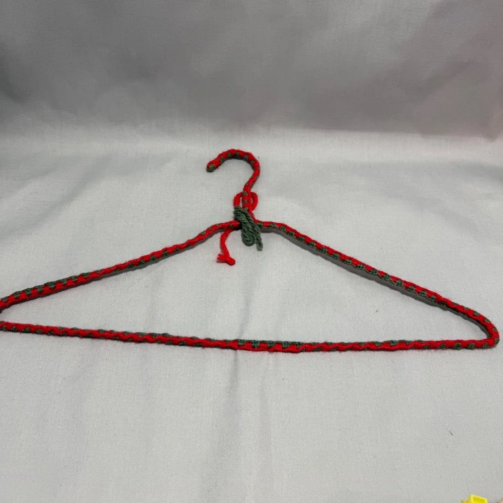 Vintage Yarn Wrapped Crochet Hangers  NalTex Clips Grannycore Estate Lot of 11